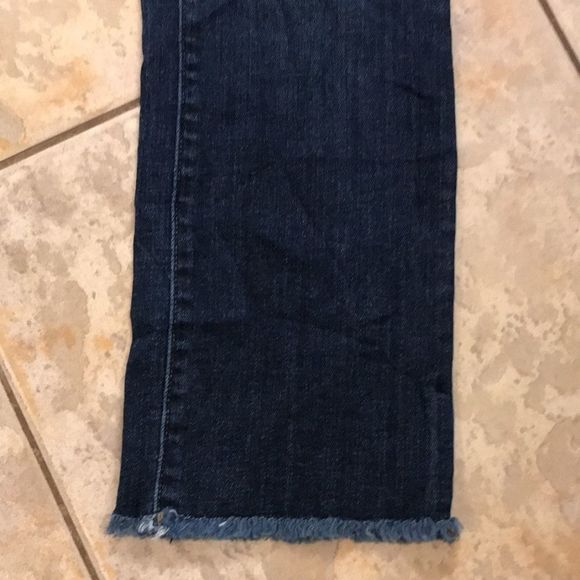 PRINCIPLE The Optimist Frayed Hem Cropped Jeans - Picture 4 of 10